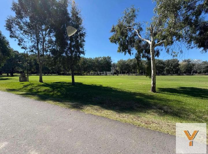 Terreno · 1043m²