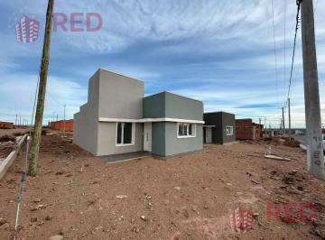 Casa · 63m² · 3 Ambientes · Casa en Cutral Co