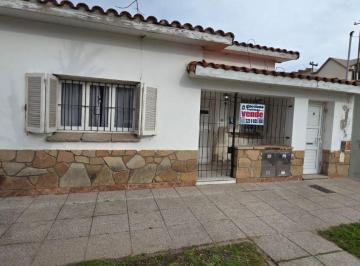 Casa de 3 ambientes, Mar del Plata · Chalet 3 Ambientes + Departamento 2 Ambientes