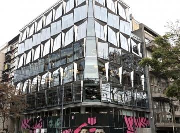 Local comercial · 388m² · 4 Cocheras · Local en Esquina en Alquiler en Palermo Hollywood