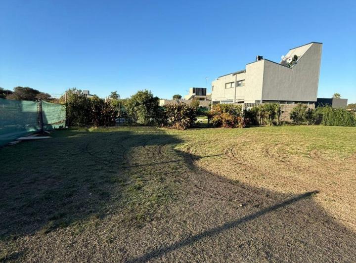 Terreno · 800m²