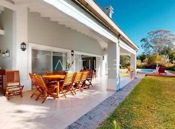 GALERIA  3 CASA EN VENTA EN ABRIL CLUB DE CAMPO, HUDSON · Casa en Venta | Abril Club de Campo