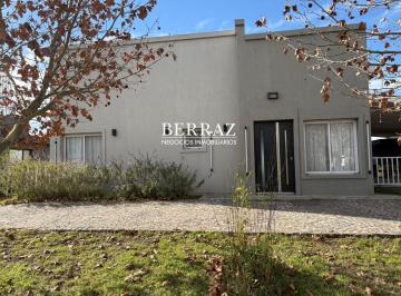 Casa · 125m² · 5 Ambientes · 5 Cocheras · Casa Venta 3 Dorm. Barrio Santa Isabel I Lote de 740 m² Escobar, Zona Norte