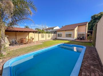 Casa · 110m² · 4 Ambientes · 2 Cocheras · Venta Casa 4 Amb con Pileta en Bella Vista Apta Credito