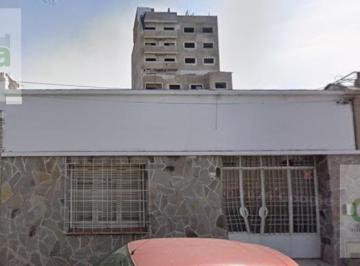 Casa · 148m² · 3 Dormitorios · 1 Cochera · Casa en Zona Centro
