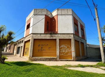 Casa · 236m² · 8 Ambientes · 2 Cocheras · Casa en Bahia Blanca