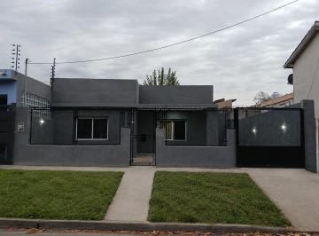Casa · 70m² · 3 Ambientes · 1 Cochera · Venta Casa 3 Ambientes Ituzaingó