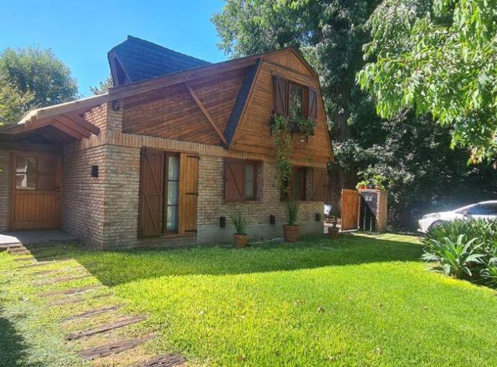 Casa · 128m² · 5 Ambientes