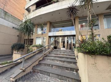 Departamento · 55m² · 2 Ambientes · 1 Cochera · Departamento en Lanús Este