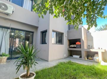 Casa · 120m² · 4 Ambientes · 1 Cochera · Dúplex 3 Dorm. en La Paya II – Seguridad 24 Hs y Patio