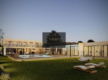 Casa de 6 ambientes, Vistalba · Casa en Venta C/ Cochera en Vistalba