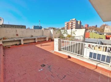 Departamento de 2 ambientes, San Cristobal · Depto. 2 Amb. con Gran Patio Aterrazado