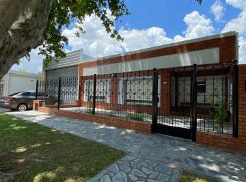 Casa · 120m² · 7 Ambientes · Casa - Saladillo