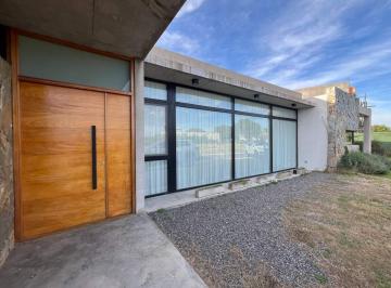 Casa · 147m² · 4 Ambientes · 2 Cocheras · Venta Impecable Casa Una Planta Area 2 Fondo Verde