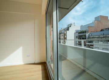 Venta Departamento 4 ambientes al frente .Ingreso a hall con toilette y placard  · Departamento en Venta 4 Ambientes Almagro a Estrenar