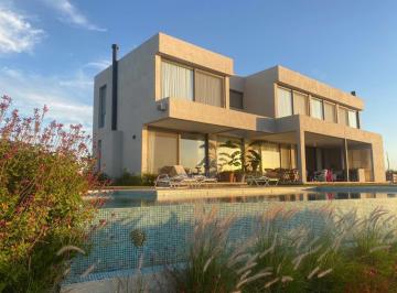 Casa · 422m² · 8 Ambientes · Casa Al Lago en Venta 4 Dorm.