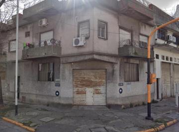Local comercial · 67m² · Local en Venta - Esquina - 67 m² - Avellaneda