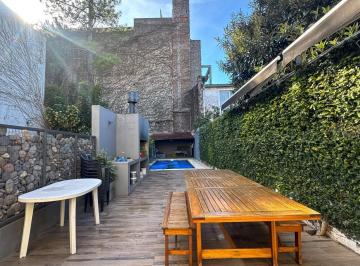 Casa · 200m² · 4 Ambientes · Venta Triplex 4 Ambientes Jardín y Pileta Florida