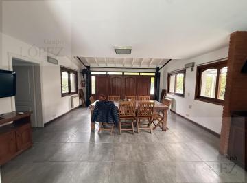 Casa · 265m² · 5 Ambientes · 1 Cochera · Casa Amoblada en Alquiler en La Deseada – Ezeiza | 5 Amb. | Pileta y Quincho