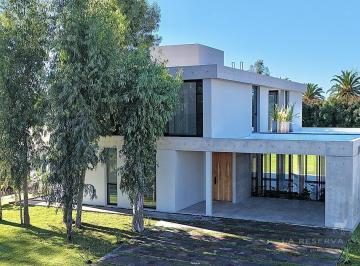 Casa · 323m² · 6 Ambientes · 1 Cochera · Casa en La Reserva Cardales