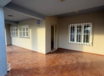Casa · 100m² · 9 Ambientes · 1 Cochera · Casa de Tres Dorm. en Alquiler en Barrio Marquez de Sobremonte