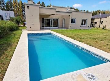 Casa de 4 ambientes, Esteban Echeverría · Casa en Venta en Santa Ines Canning