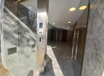 Departamento · 30m² · 1 Ambiente · Amplio Monoambiente Apto Profesional, Al Frente con Terraza! Súper Luminoso!