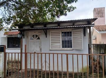 Casa · 154m² · 5 Ambientes · 1 Cochera · Casa Más Lote en Venta en Villa a Nimi