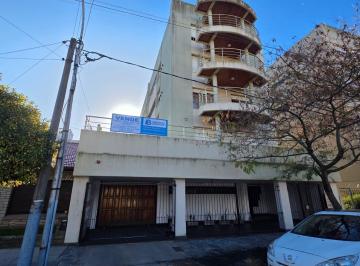 Departamento · 113m² · 4 Ambientes · 1 Cochera · Venta - Importante Depto 4 Amb. Zona Guemes - Al Frente con Quincho Propio - Terraza - Cochera - Baulera