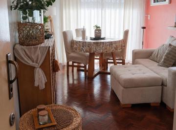 Departamento de 3 ambientes, Almagro · Departamento de 3 Ambientes con Baulera Al Frente – Muy Luminoso – Almagro Norte