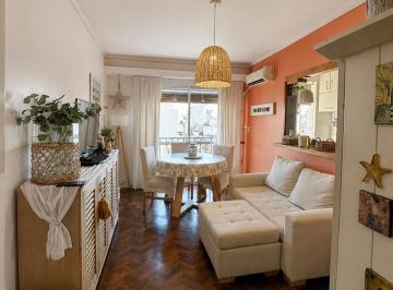 Departamento de 3 ambientes, Almagro · Departamento de 3 Ambientes con Baulera Al Frente – Muy Luminoso – Almagro Norte