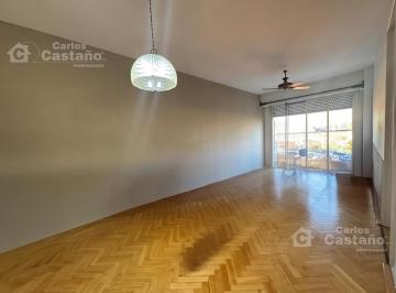 Departamento · 72m² · 3 Ambientes · Depto. 3 Amb. con Vista Abierta Sobre Av Maipú