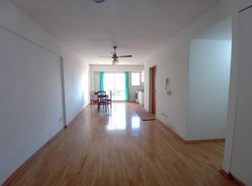 Departamento · 35m² · 1 Ambiente · Luminoso Monoambiente con Balcon - Balvanera - Paso 700