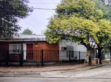 Casa · 75m² · 3 Ambientes · 1 Cochera · Venta Casa 3 Dorm Residencial Velez Sarfield