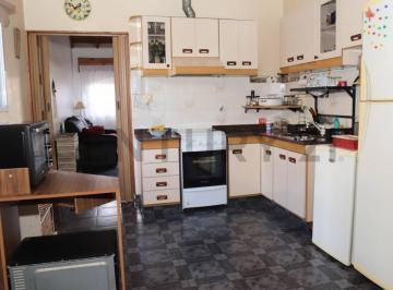 PH · 87m² · 3 Ambientes · Venta | PH Amplio con Patio, caseros Venta | Unidad Funcional 2 | Caseros
