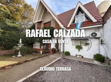 Casa · 180m² · 5 Ambientes · 1 Cochera · Casa en Venta en R. Calzada