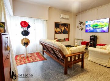 Casa · 130m² · 4 Ambientes · 1 Cochera · Casa en Don Bosco