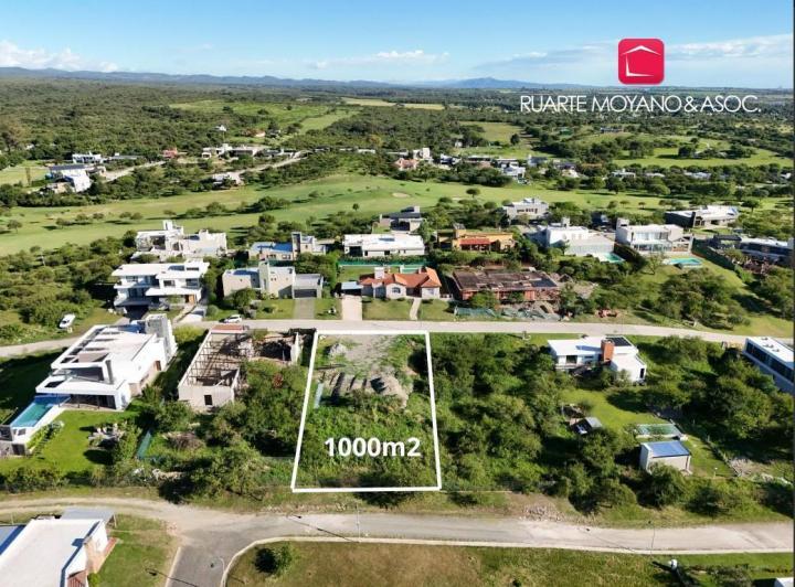 Terreno · 1070m²