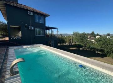 Casa · 200m² · 5 Ambientes · 3 Cocheras · Casa 5 Ambientes en Venta con Vista Al Lago en Punilla, Cordoba