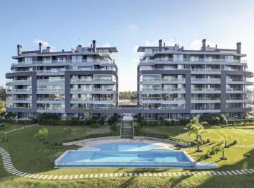 Departamento · 209m² · 5 Ambientes · 2 Cocheras · Departamento con La Mejor Vista - 4 Dorm + Quincho + Dos Cocheras