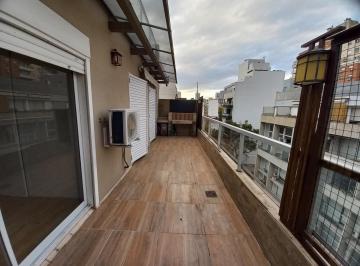 Departamento · 42m² · 2 Ambientes · 1 Cochera · Departamento de Dos Ambientes con Cochera. Parrilla.