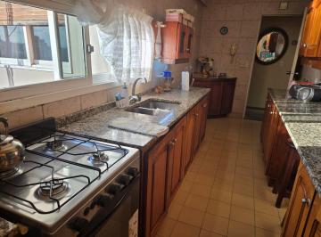 Departamento · 69m² · 4 Ambientes · 1 Cochera · Departamento de 4 Ambientes con Balcon en Venta Villa Lugano