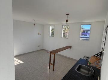 Departamento · 40m² · 1 Ambiente · Monoambiente en Alquiler en Adrogué Sin Expensas