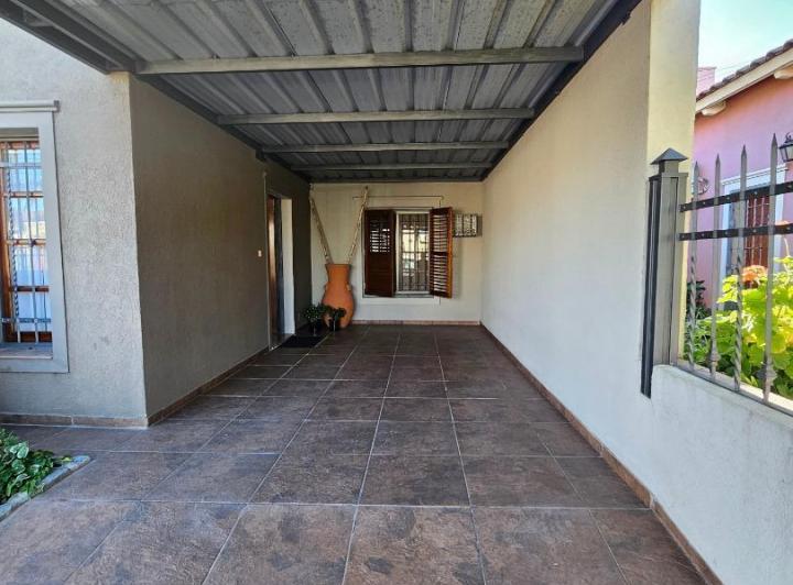 Casa · 112m² · 4 Ambientes · 3 Cocheras