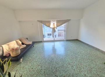 PH · 185m² · 3 Ambientes · Departamento PH en Venta en Caseros, Tres de Febrero, G. B. a. Zona Oeste