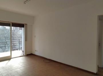 Departamento · 39m² · 2 Ambientes · Alquiler Dpto 2 Amb C/balcón (Flores)