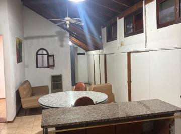 Departamento · 50m² · 3 Ambientes · 1 Cochera · Departamento en Alquiler en PH 3 Ambientes con Cochera