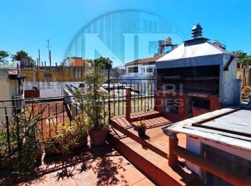 PH · 83m² · 5 Ambientes · Luminoso PH con Terraza Propia Pq Chacabuco