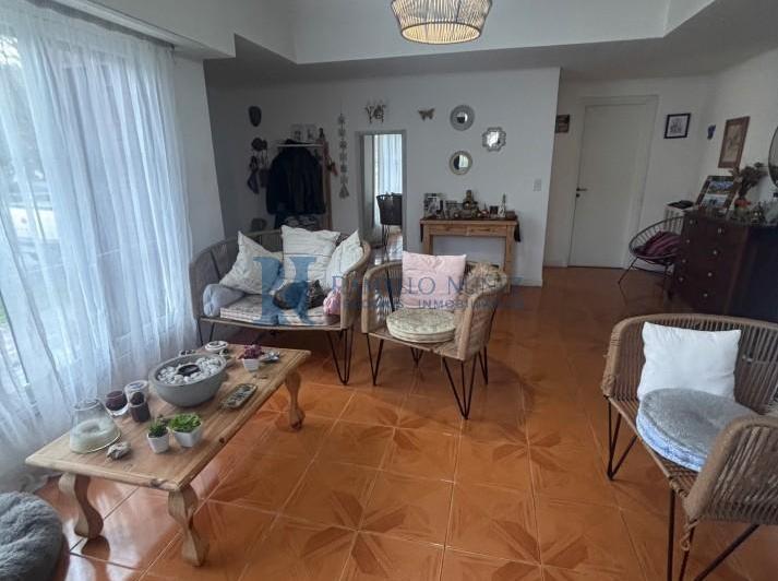 Casa · 120m² · 5 Ambientes · 1 Cochera