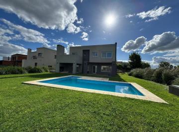 CNC-CNC-437_2 · Venta Casa 5amb Area5 Frente Laguna Barrio San Matias Belen de Escobar